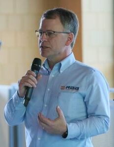 Jim Tennant Speaking to a group of business leaders